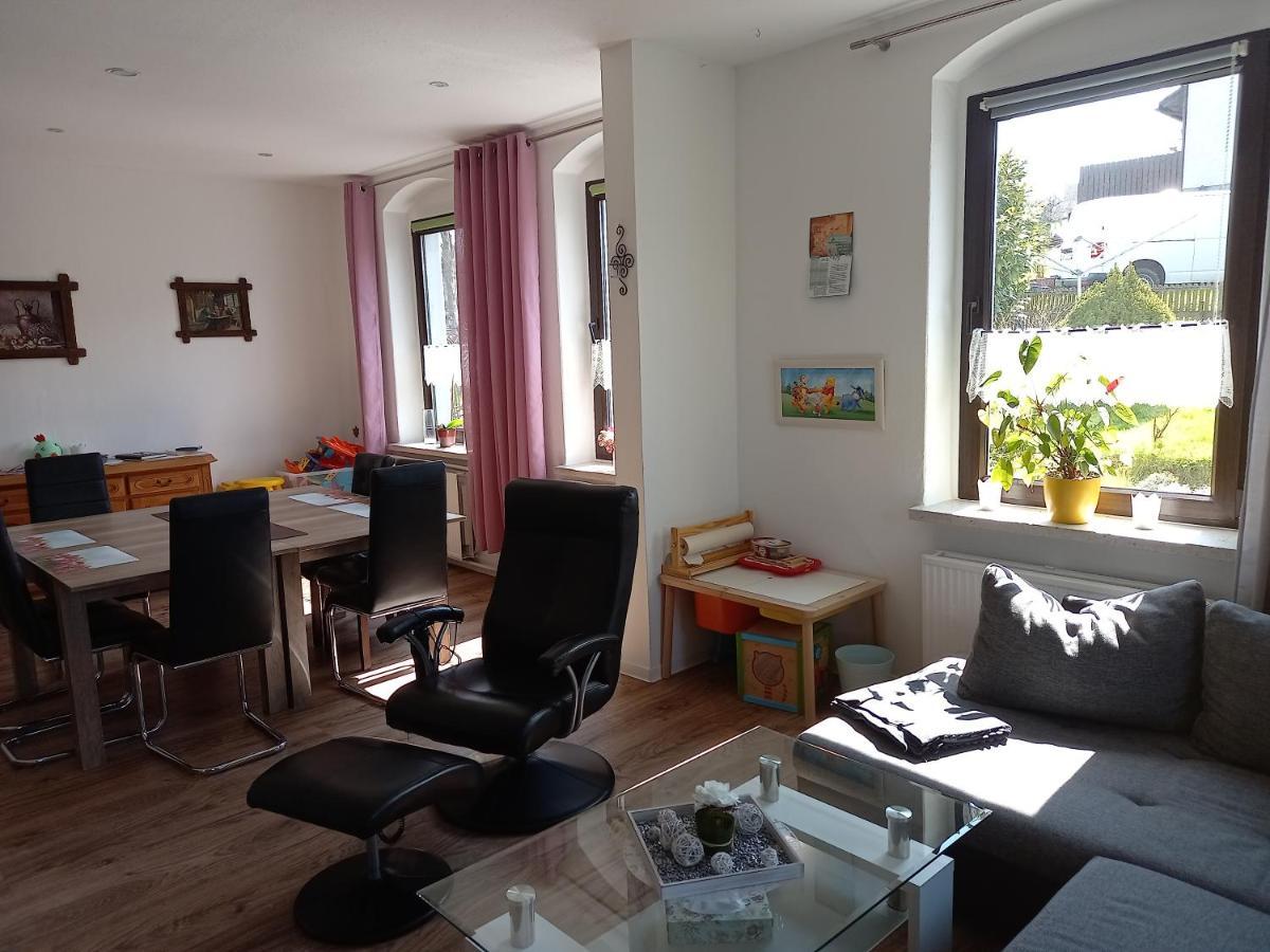 Familienfreundliche Ferienwohnung Erzgebirge Schneeberg  Ngoại thất bức ảnh